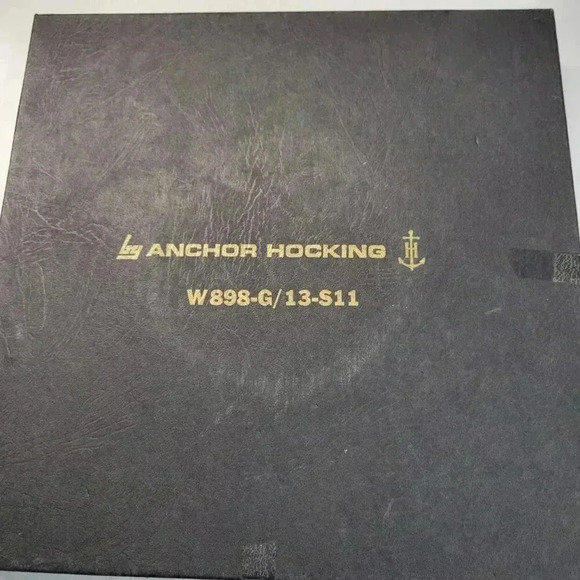 Vintage Anchor Hocking Milk Glass Gold Trim Pressed Glass Divided Serving Plate - Picture 9 of 9